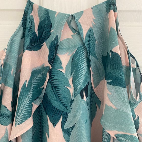 Blush Boutique Cold Shoulder Pale Pink Shift Dress - Picture 7 of 7